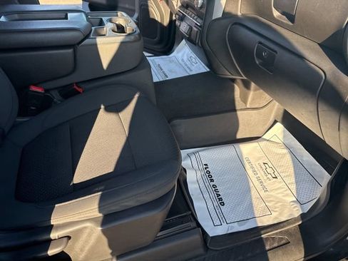 Used 2021 GMC Sierra 1500 4x4 Crew Cab w/ Sierra Value Package image 28