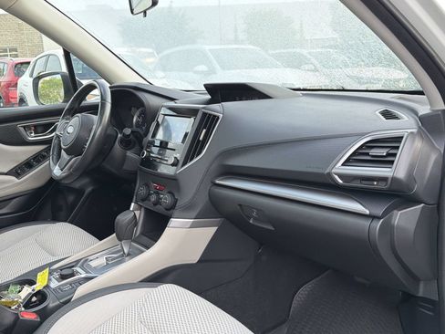 Used 2023 Subaru Forester Premium AWD/4WD image 18