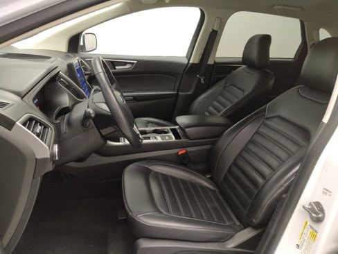 Used 2024 Ford Edge SEL image 17