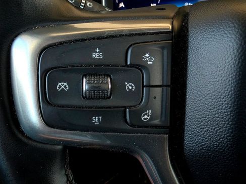 Used 2025 Chevrolet Silverado 1500 LT AWD/4WD image 31