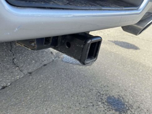 Used 2020 RAM 1500 Limited image 9