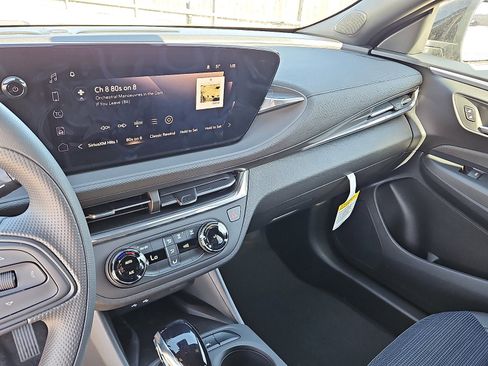 New 2026 Buick Envista Preferred w/ Convenience II Package image 17