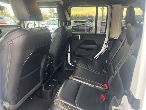 Used 2021 Jeep Wrangler Unlimited Sahara image 10