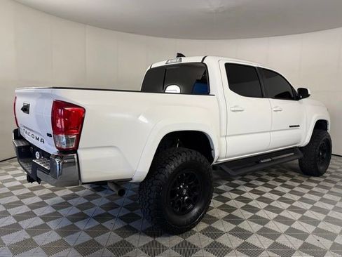 Used 2021 Toyota Tacoma SR5 RWD image 10