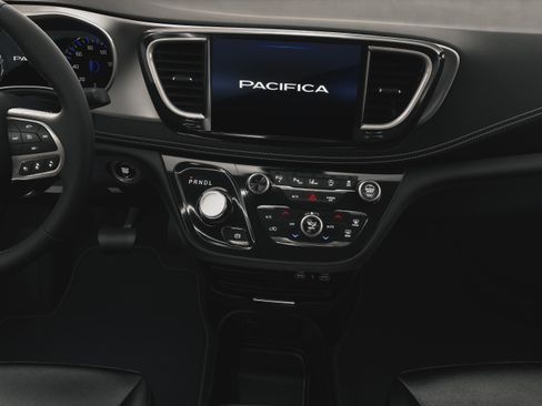 New 2027 Chrysler Pacifica Select AWD/4WD image 5