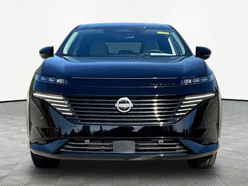 Used 2025 Nissan Murano Platinum w/ Cargo Package image 2