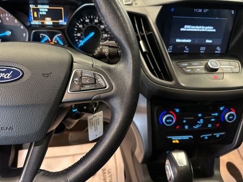 Used 2018 Ford Escape SEL FWD image 11
