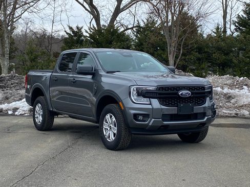 Used 2025 Ford Ranger XL image 2