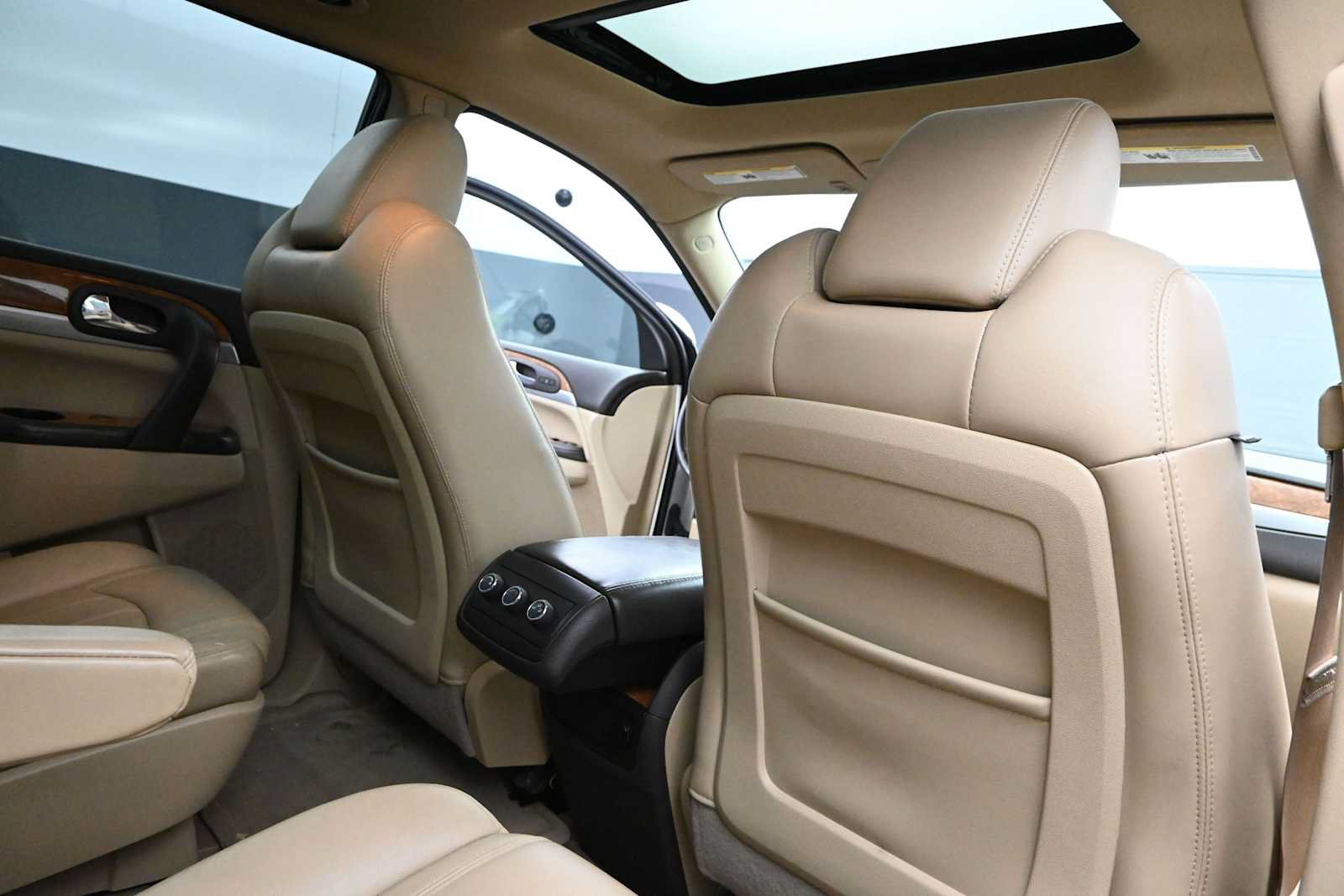 Used 2012 Buick Enclave Leather AWD/4WD image 22