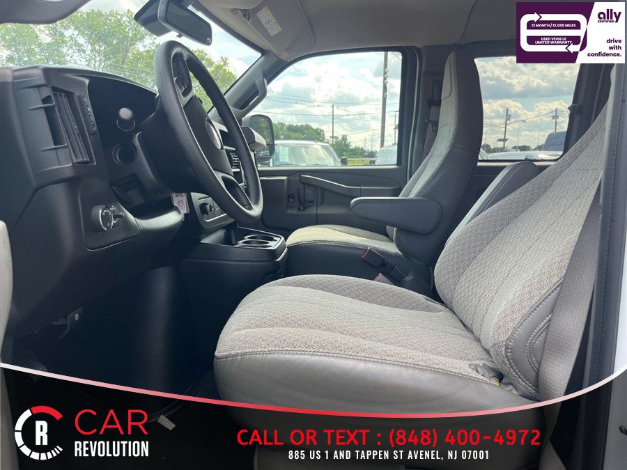 Used 2024 Chevrolet Express 3500 LT w/ LT Preferred Equipment Group RWD image 10
