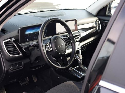 Used 2024 Kia Seltos S image 6