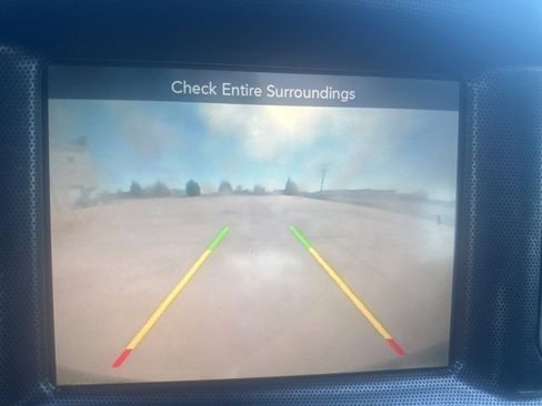 Used 2016 Dodge Charger SXT w/ Navigation & Travel Group image 16