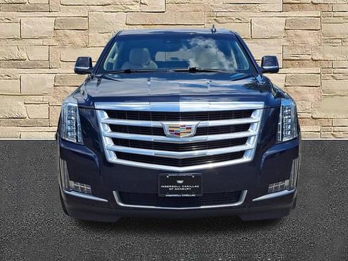 Used 2019 Cadillac Escalade ESV Luxury AWD/4WD image 5