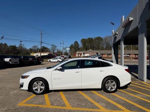 Used 2023 Chevrolet Malibu LT image 6