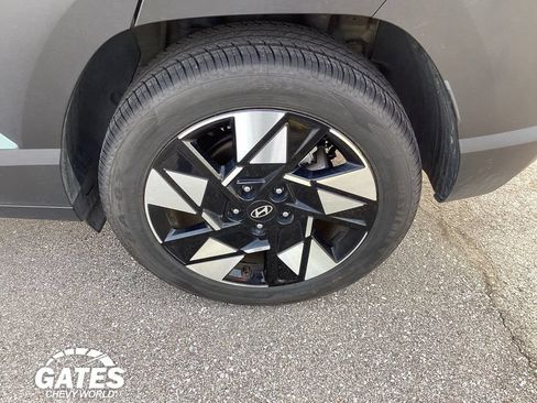 Used 2025 Hyundai Kona SEL FWD image 29