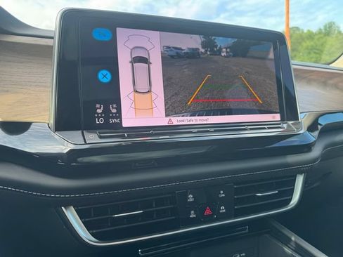 New 2026 Volkswagen Atlas SE FWD image 9
