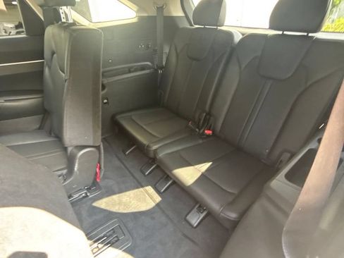 Used 2023 Kia Sorento S w/ Panoramic Sunroof Package FWD image 17