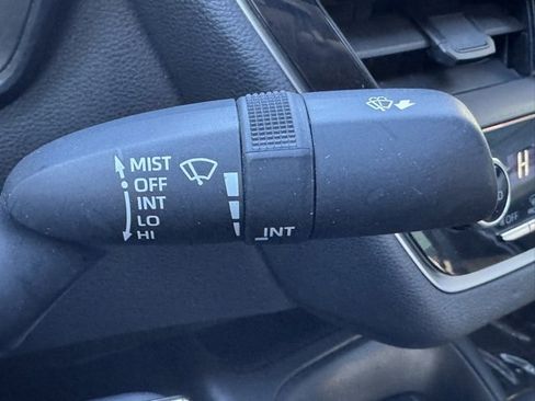 Certified 2022 Toyota Corolla LE image 25