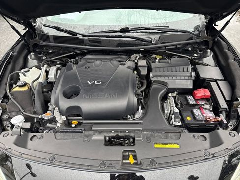 Used 2017 Nissan Maxima Platinum w/ Interior Lighting Package image 25