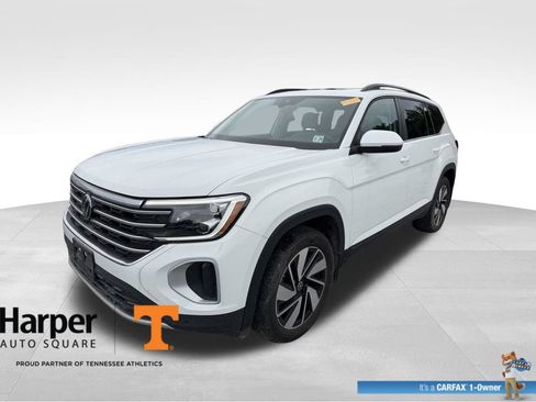 Used 2024 Volkswagen Atlas SE w/ Panoramic Sunroof Package AWD/4WD image 1