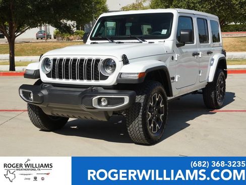 Used 2025 Jeep Wrangler Unlimited Sahara AWD/4WD image 1