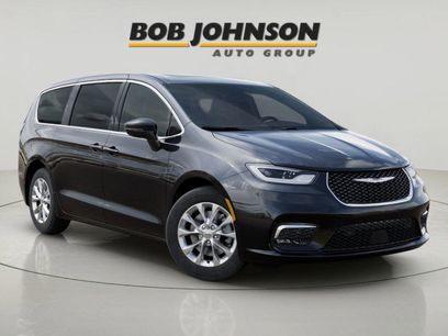 New 2026 Chrysler Pacifica Limited