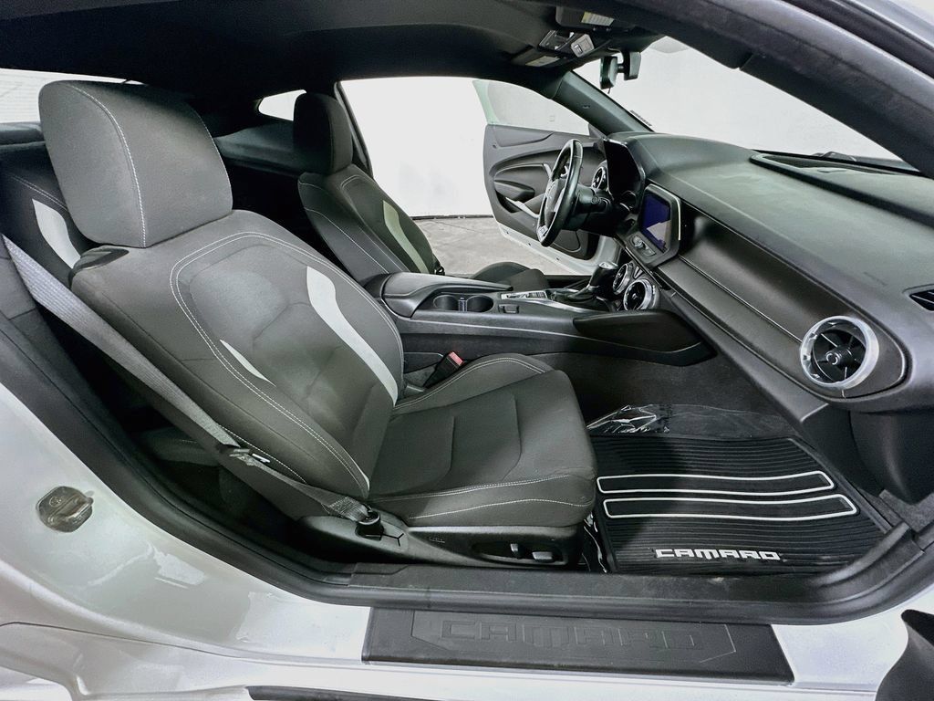 Used 2019 Chevrolet Camaro SS RWD image 14