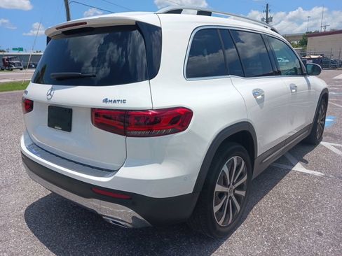 Used 2021 Mercedes-Benz GLB 250 4MATIC image 3