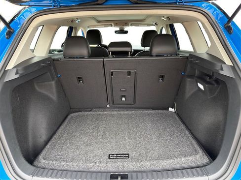 Used 2024 Volkswagen Taos SE image 14