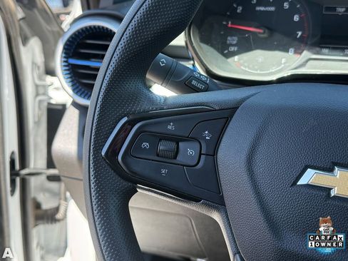 Used 2025 Chevrolet Trax LS image 16