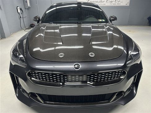 Used 2021 Kia Stinger GT1 AWD/4WD image 10