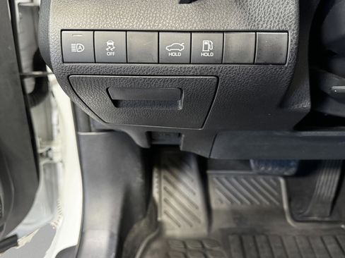 Used 2020 Toyota Camry XSE image 26