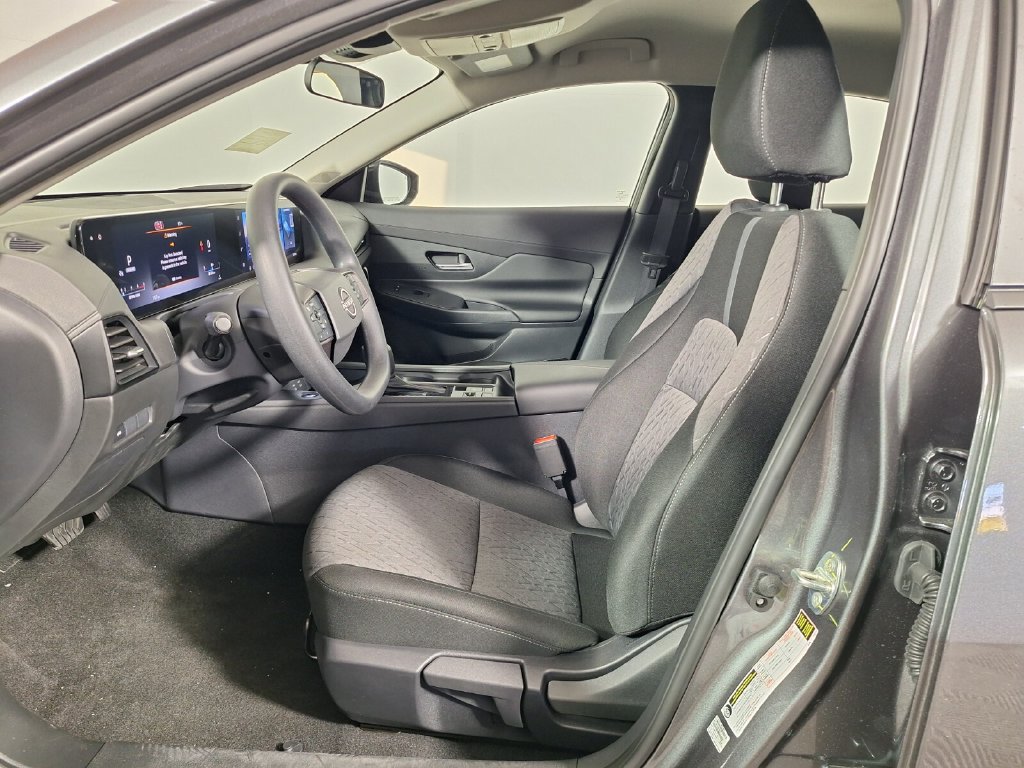 Used 2027 Nissan Sentra SV w/ Floor Mat Package FWD image 11