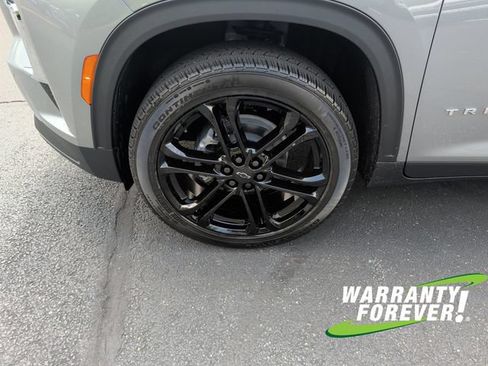 New 2026 Chevrolet Traverse LT w/ LPO, Floor Liner Package FWD image 18