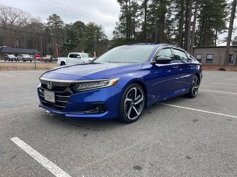 Used 2021 Honda Accord Sport Special Edition image 2