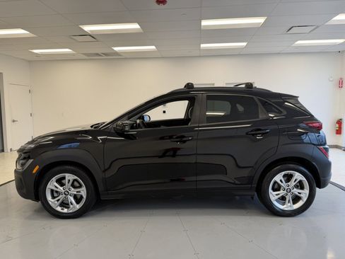 Used 2023 Hyundai Kona SEL image 4