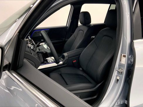 Used 2026 Mercedes-Benz GLB 250 image 21