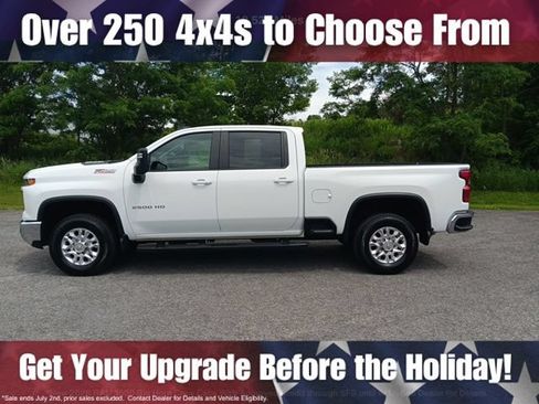 Used 2024 Chevrolet Silverado 2500 LT AWD/4WD image 9