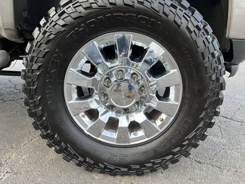 Used 2012 GMC Sierra 2500 SLT w/ SLT Convenience Package image 17