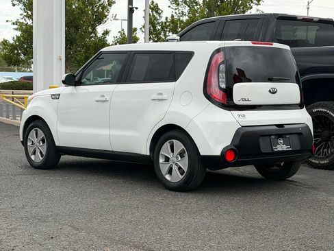 Used 2016 Kia Soul FWD image 41