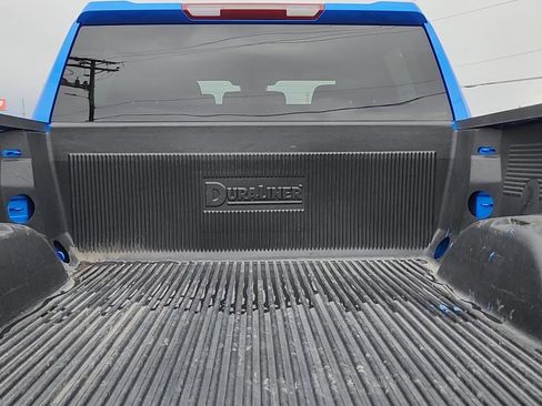 Used 2025 Chevrolet Silverado 1500 LT AWD/4WD image 19