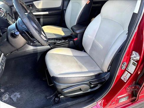 Used 2016 Subaru Crosstrek 2.0i Limited AWD/4WD image 24