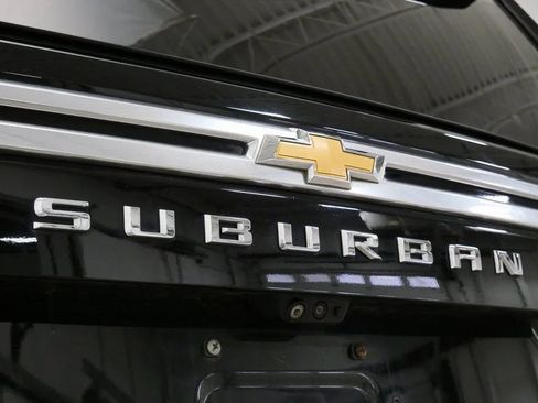 Used 2021 Chevrolet Suburban High Country w/ Premium Package AWD/4WD image 10