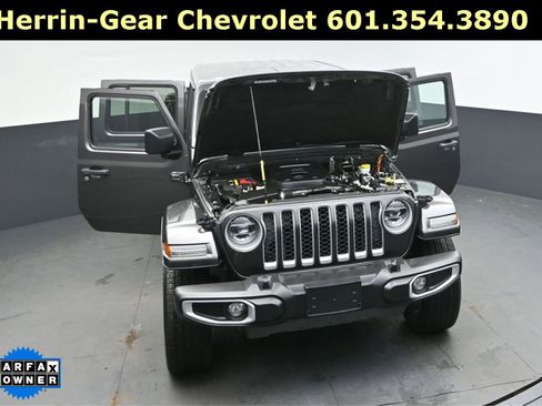 Used 2021 Jeep Wrangler Unlimited Sahara w/ Cold Weather Group image 55