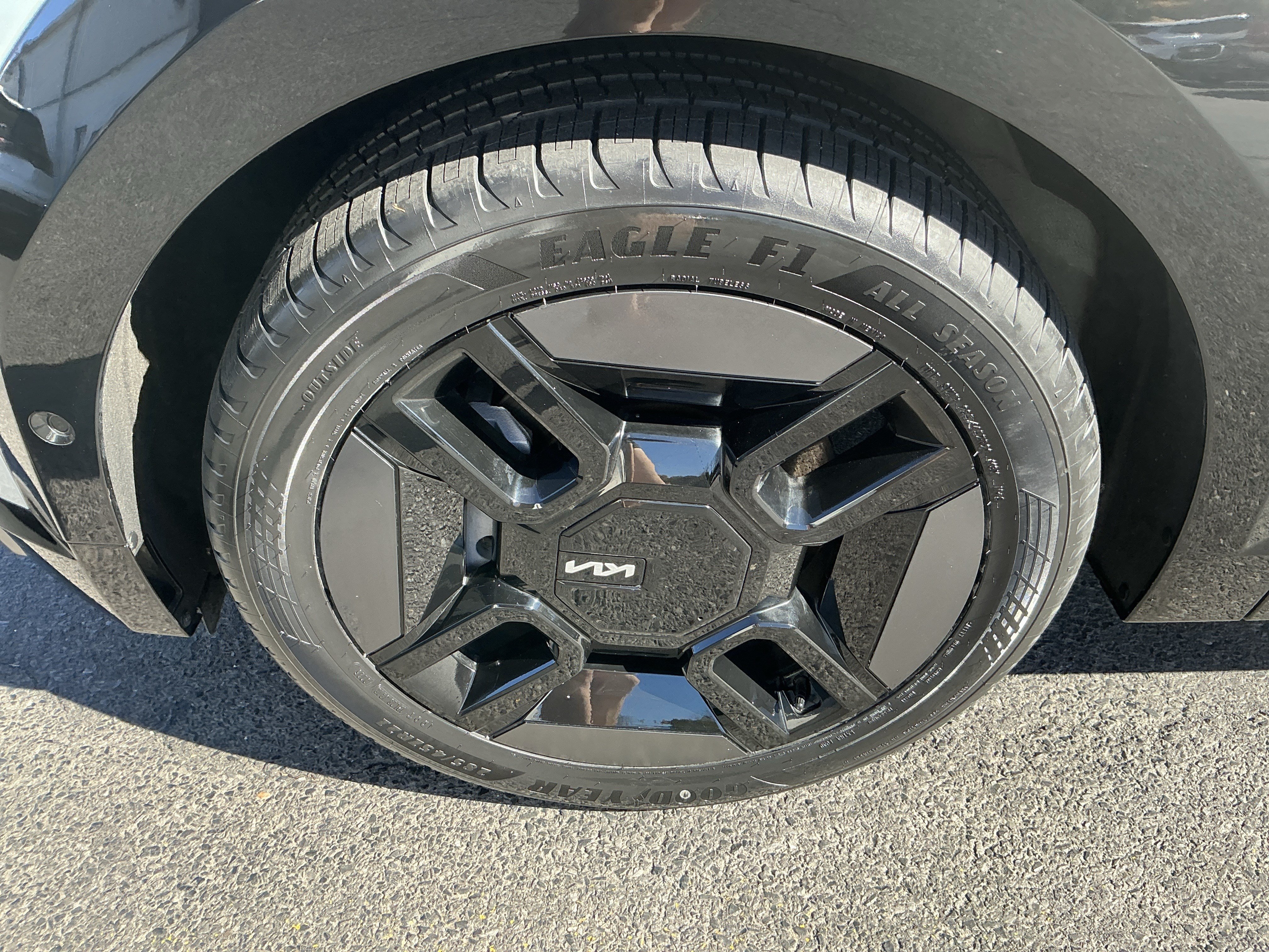 Certified 2024 Kia EV9 GT-Line AWD/4WD image 17