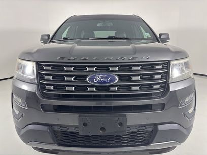 Used 2017 Ford Explorer XLT w/ Equipment Group 202A
