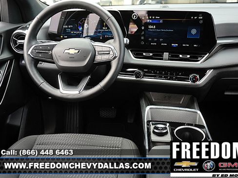 Used 2026 Chevrolet Equinox LT FWD image 13