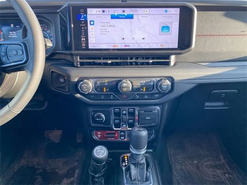 Used 2026 Jeep Wrangler Unlimited Rubicon image 11