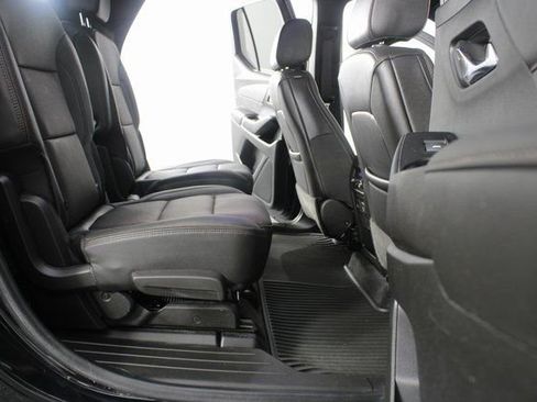Used 2023 Chevrolet Traverse High Country image 27