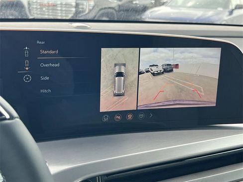 New 2026 Cadillac Vistiq Sport image 20